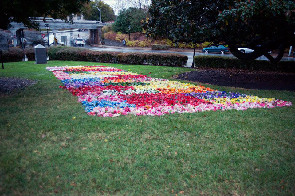 10000-flowers-for-willie-grimes-terry-hardy-installation-2013